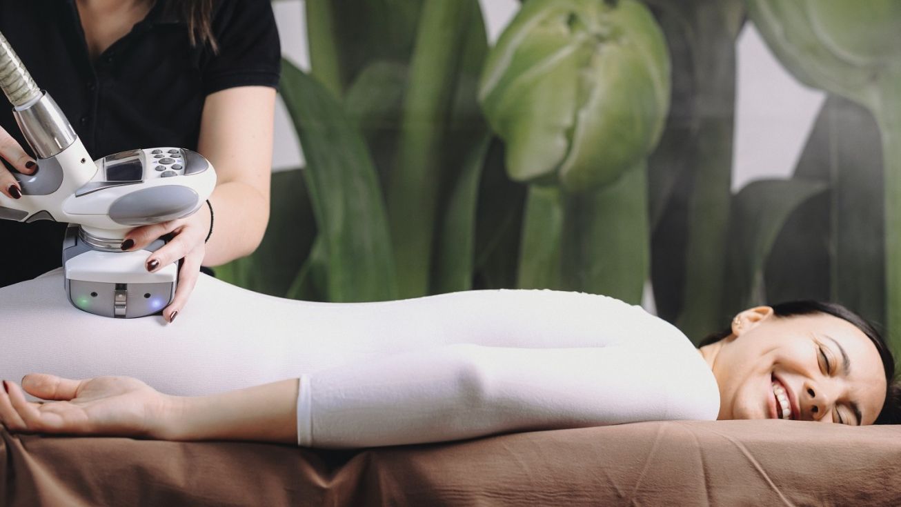 femme soin corps minceur LPG