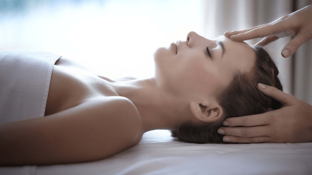 massage visage anti-âge phytomer oligoforce lumière